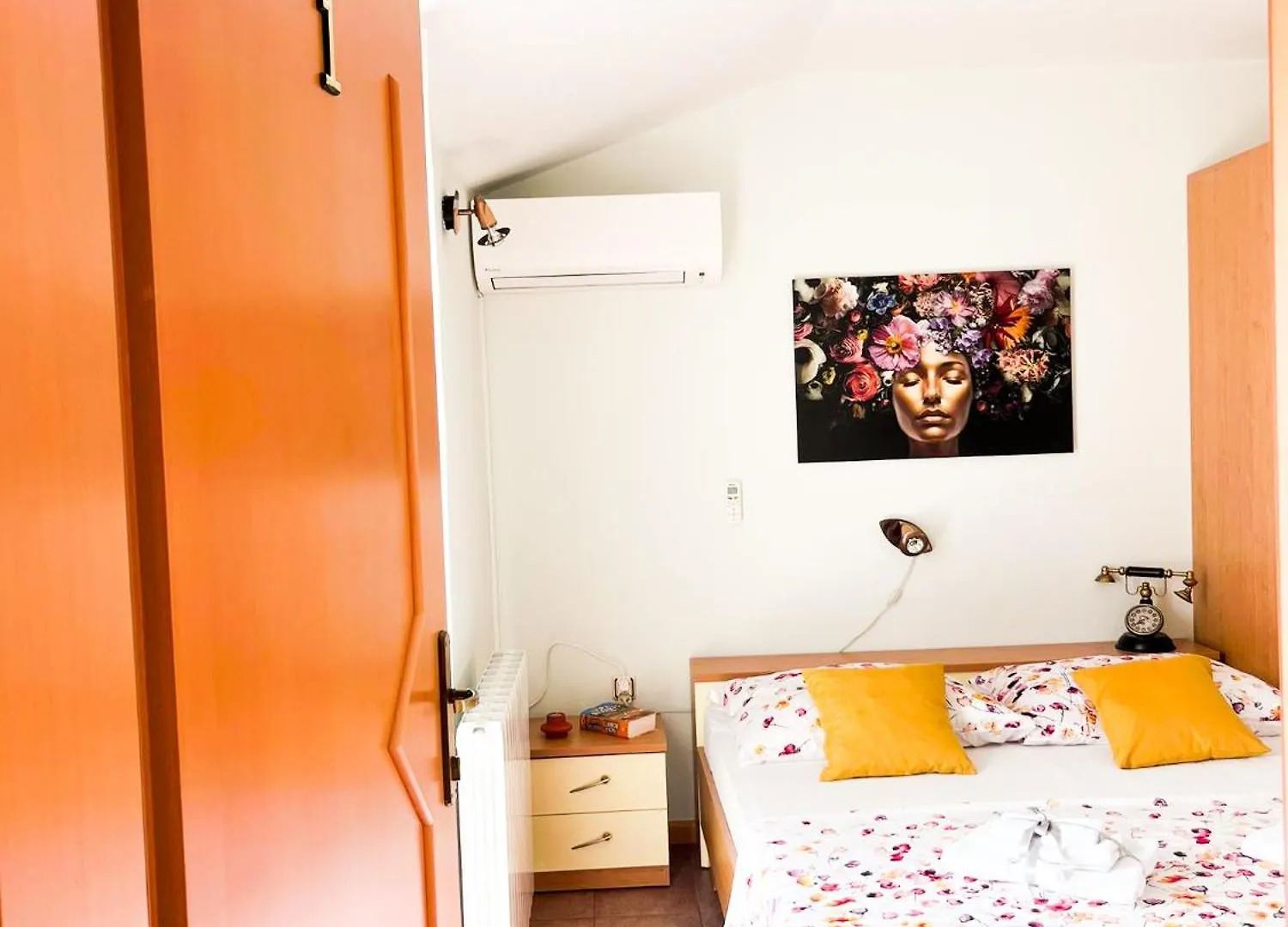 Private Room With Terrace And Free Parking Krk Town Appartamento